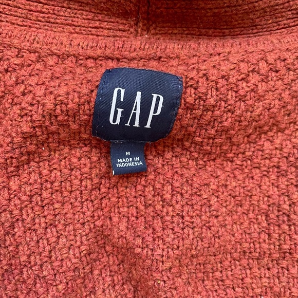 The Gap Cardigan - Picture 3 of 6